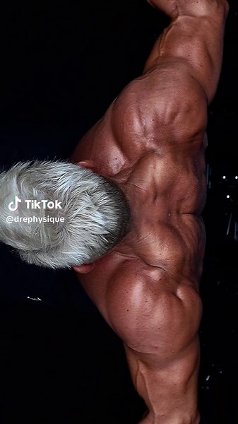 Gym physique #physique #gymtok #gymmotivation #gymlife