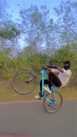 Support me gays #trending #stunt #viralreels #viralvideo #automobile #ytshort #explorepage