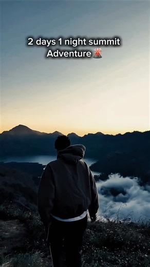 Conquer the breathtaking beauty of Mount Rinjani — where every step rewards you with epic crater views, star-filled skies, and the unforgettable sunrise above the clouds. 🌄 This isn’t just a trek, it’s a journey that challenges your limits and awakens your spirit of adventure. ⛰️ Professional guides 🔥 Camping under the stars 📸 Unreal photo spots 💪 A true bucket-list achievement 👉 Ready to experience Rinjani for yourself? DM now to reserve your trekking slot and start your adventure! #rinjan