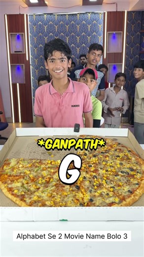 English alphabets se 2 bollywood movies ke name bolo aur khao pizza #shorts #viral #shortvideo