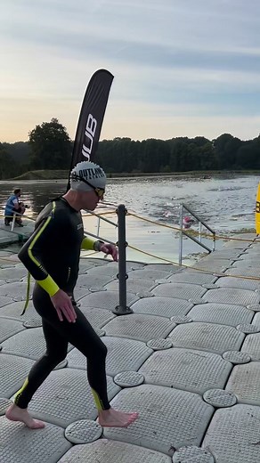 4.2K views · 55 reactions | What’s an Aussie Exit? An Aussie Exit is where you swim a lap, exit the water and dive back in to do another lap. We did it at Outlaw X for the first time and it worked well on the 1900m/1.2mile swim. Watch for the trademark flip by @malachi__tri. | Outlaw Triathlon | Facebook