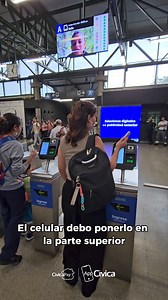 ¿Te has preguntado cómo usar el código QR de la App Cívica para viajar en Metro?🤔 ¡Acompáñanos y te contamos cómo hacerlo!📲🤗 #AppCívicaTeFacilitaElDía💜 | Metro de Medellín