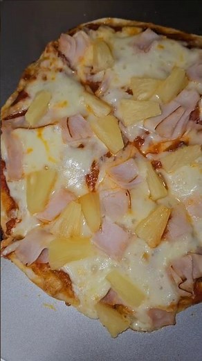 Pizza hawaiana con sólo 5 ingredientes | Lista en 15 minutos 🍍🍕