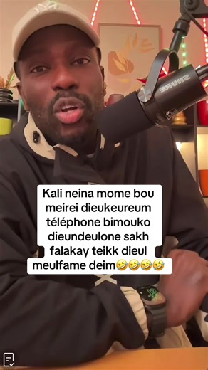 Kali Neina: Mome Bou Meirei et le Téléphone