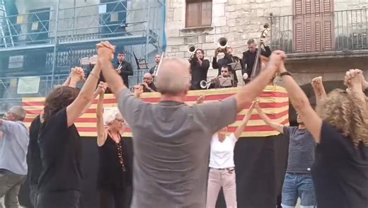 Sardana de Ramon Vilà " Estimada Rosa " Cobla Ciutat Girona. | Agrupació Amics de la Sardana