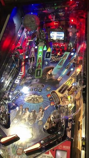 Playing Star Wars Pinball at the Pinball Hall of Fame! 🔫🛸