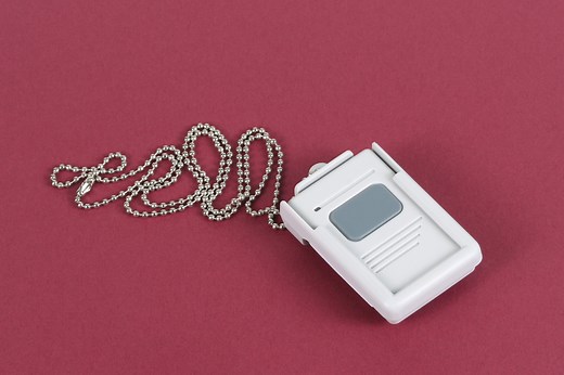 Best Life Alert Alternatives for 2026 (No Contracts) | SafeWise