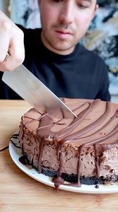 627K views · 24K reactions | ULTRA CREAMY OREO PUDDING CHEESECAKE  (recipe below) #dessert #cheesecake #cookies #cake #reels | The Succulent Bite | Facebook