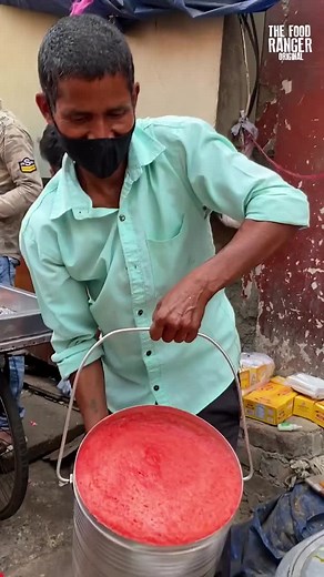 Exploring the Best Street Food in India