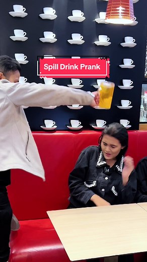 Spill drink prank 😂 #magic #prank #magictrick