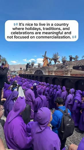 🇬🇹 One of the biggest culture shocks I've had since moving to Guatemala is that life here is focused on family, authentic traditions, meaningful celebrations, and religion. The focus is not on overconsumption and commercialization like the USA. 😳 🇬🇹 I've now been in Guatemala during two Christmas seasons and two Holy Weeks. I didn't see Easter bunnies or egg hunts. I barely saw Santa Claus and when my husband's family exchanged gifts, it was only a small part of the celebration and not the 