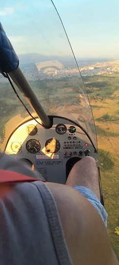 TREINAMENTO ESCOLA DE PILOTAGEM AEROMARCHON