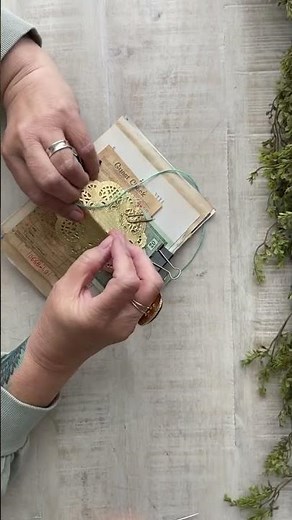 How to sew junk journal pages | junk journal signature stitching in real time. #junkjournaling