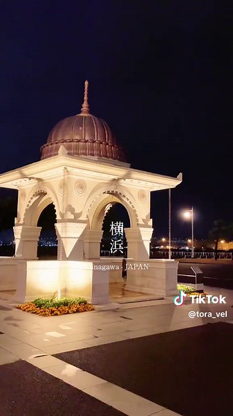 お洒落で煌びやかな街・横浜🏙🎡✨️ ここの夜景はどこを切り取っても綺麗だった！✨️ #横浜 #日本 #景色 #夜景 #絶景 #旅行