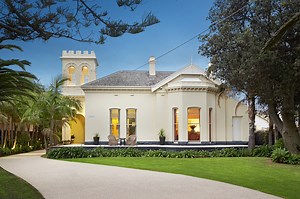 An Italianate-Style Home in Australia
