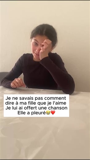 Vous avez des choses à dire mais vous n’osez pas ? 💔 Pas une lettre qu’on jette. Pas un message qu’on ignore. Pas des mots qu’on regrette. Une chanson qui dit tout ce que vous gardez en vous. Une chanson qui libère ce qui vous pèse. Une chanson qui change tout. Cette année, dites-le en musique. ✅ Composée et livrée en 12h ✅ Révisions illimitées ✅ de 20 000 familles ont déjà pleuré ⭐ 4.9 sur Trustpilot -80% aujourd’hui : https://machansonsurmesure.com/products/ma-chanson-sur-mesure | Ma Chanson 