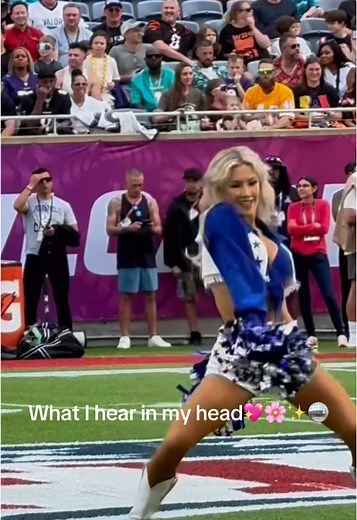 I was having so much fun dancing with my new besties I thought they were cheering😂🤦🏼‍♀️ #nfl #nflfootball #probowl #dcc #dallascowboyscheerleaders #americassweethearts #superbowl #superbowlhalftimeshow
