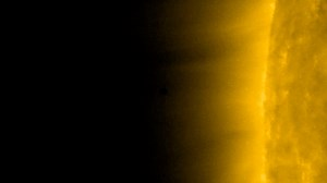 A Teachable Moment in the Sky: The Transit of Mercury – Teachable Moment | NASA JPL Education