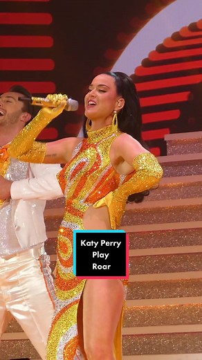 Katy Perry Roar Live Performance in Las Vegas