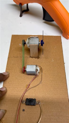 Paper cutting machine with Dc motor #youtubeshorts #diy #project #shorts #trending #dcmotor