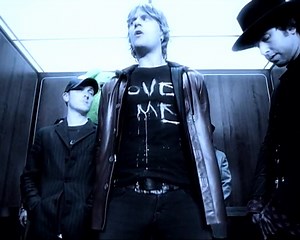 125K views · 15K reactions | "Unwell" was the second single from ‘More Than You Think You Are’, released on February 3, 2003. | Matchbox Twenty | Facebook