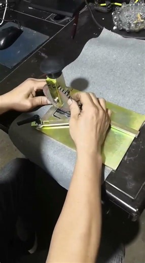 ZONESUN ZS‑ME360 Manual Metal Stamping Embossing Machine for Tags