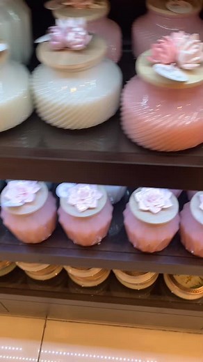 Decorative Jars Display Ideas for Stylish Interiors