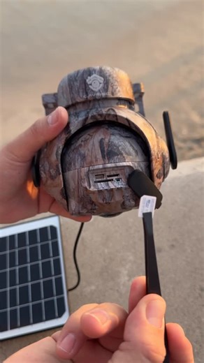 🚨 Así de fácil es vigilar desde tu celular 🚨 Insertas el chip 📲 La enciendes 🔆 Escaneas el QR 📸 …y listo, ya estás viendo EN VIVO desde tu celular, estés donde estés 🌍 Así funcionan las cámaras solares 4G: ✔️ Sin Wi-Fi ✔️ Sin electricidad ✔️ Sin instalaciones complicadas Tecnología pensada para quienes quieren seguridad real, sin vueltas ni dolores de cabeza. Menos pasos. Más control. Más tranquilidad. 🔐 👉 Ideal para terrenos, ranchos, obras o zonas aisladas. #rancho #finca #cctv #agricu