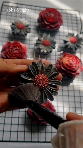 Chasing glitters, creating cozy moments 🕯️🌹 #reelsvideoシ #reelsviralシ #candles #fypシ゚viralシ #highlightseveryone | Labbs.ph