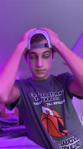 I actually think the word is DIScombobulated not MIScombobulated #fyp #foryoupage #fingerdown #DidYouKnow