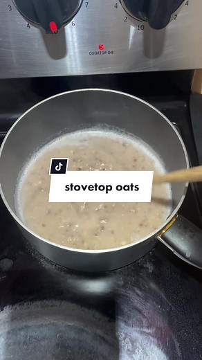 Cooking Instant Oats on the Stove: A Real Chef's Guide