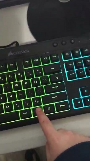Corsair K55 Membrane Keyboard Typing