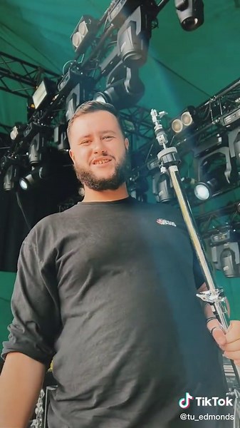 @nummirock yall were amazing! Tomorrow we’re at hellfest! #maori #maoritiktok #moko #mokotheworld #mataora #newzealand #aotearoa #indigenous #alienweaponry #tattoo #nz