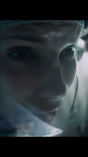 Gravity Movie Review in 1 Minute! 🌌✨