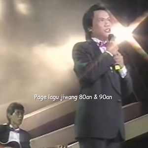 558K views · 10K reactions | Perghh.. live dh mcm recording sebijik.. suara emas. Tabik bang Ameng Spring.. Spring - Butakah Cinta (1994) . FOLLOW page kami untuk lagi video nostalgia... | Orang Kampung Kita | Facebook