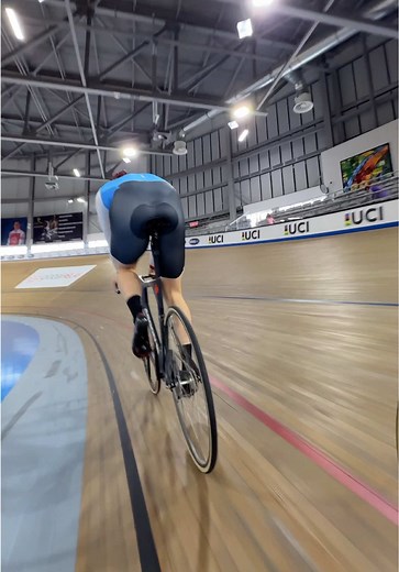 Track Cycling Tips: Mastering Your Fixed Gear Bike