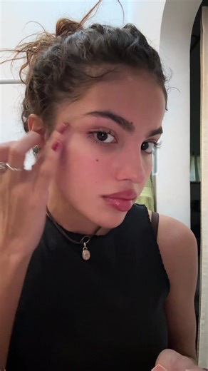 Keilani's Makeup Routine for a Flawless Look