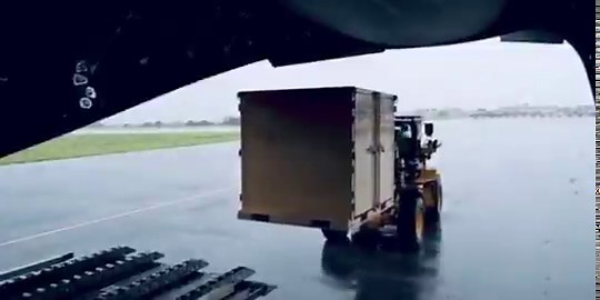 🇺🇸🇮🇷 What's happening right now inside Iran to find the missing pilot...Somewhere in southern Iran, an American weapons systems officer is on the ground, trained to hide, survive, and wait.Every fighter pilot prepares for this moment through a program called SERE: Survival, Evasion, Resistance, and Escape. They carry survival gear, specialized radios, and the training to use both.The protocol: eject safely, find cover, go dark, transmit your location to friendlies, and stay hidden from every