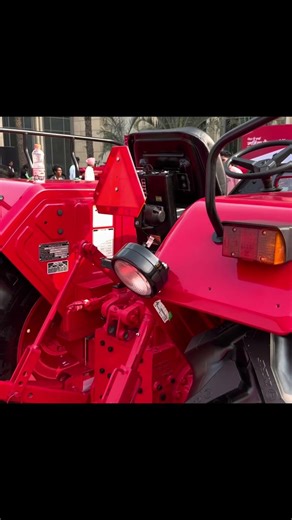 Mahindra New Model Features #equipment #farmer #agriequipments #farmequipment #tractor
