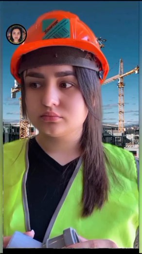 Mamasita Avalis on Instagram: "Construction job 😅"