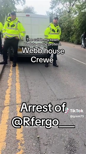 Arrest of @Rfergo___ All he did was play a song 🤷🏻‍♂️ @Senno 101 @charlie_soul @LAMK @Lou 🧚‍♀️ @Ste Marshall @beckiejanexoxo #fyp #truth #fy #crewe #f