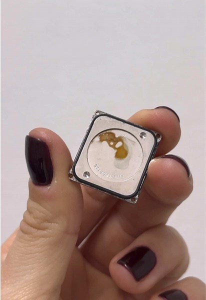 Rust removal and restoration of the base. #dlondwatches #watchmaker