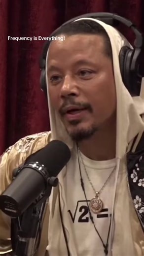 We have been looking at the periodic table wrong all along. Could we be on the forefront of unlocking a great new understanding of the matter and elements that are fundimental to life as we know it? Could these ideas have been understood by ancient cultures far before us? Do you think we have new possible periodic elements to discover still? comment below Go tune in for the full episode JRE 2152 #fyp #learnontiktok #science #joerogan