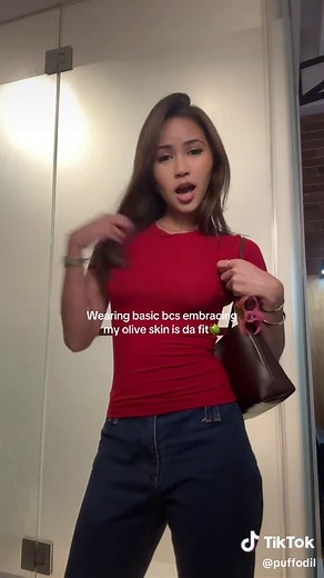 Outfit Ideas for Olive Skin Tones and Green Colors