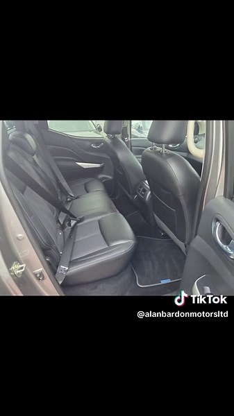 2021 Nissan Navara 2.3 N-Guard Auto https://www.alanbardonmotors.ie/vehicle?id=eKpA3
