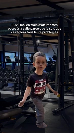 —— Pour ceux qui veulent prendre du muscle efficacement sans perdre leur temps, j’ai conçu un guide complet et sans bullshit. Il aborde notamment : – Les bases essentielles avant de s’entraîner – Comment exécuter une série correctement – Les règles pour vraiment progresser – Un programme d’entraînement sur 4 semaines Le lien du guide est disponible en bio. #muscles #gym #humour #muscu