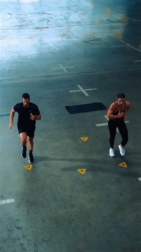 Aleop on Instagram: "ATHLETYX. Module Game pour un dépassement de soi inédit et boosté par le coach. Découvrir le concept ATHLETYX sur www.aleop.io (lien dans la bio)"