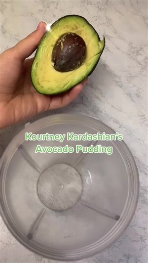 Kourtney Kardashians Avocado Pudding #tiktoksa #tiktoksouthafrica #avo #avocadopudding #kourtheykardashian #kardashian #avocado