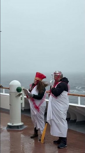 WE CROSSED THE ANTARCTIC CIRCLE 🇦🇶😍