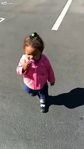 Baby girl scared of seeing her own shadow is super ADORABLE!